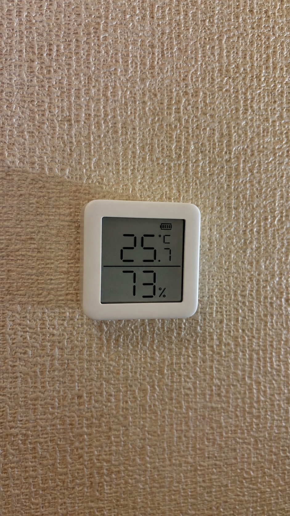 室内に設置したSwitchBot温湿度計